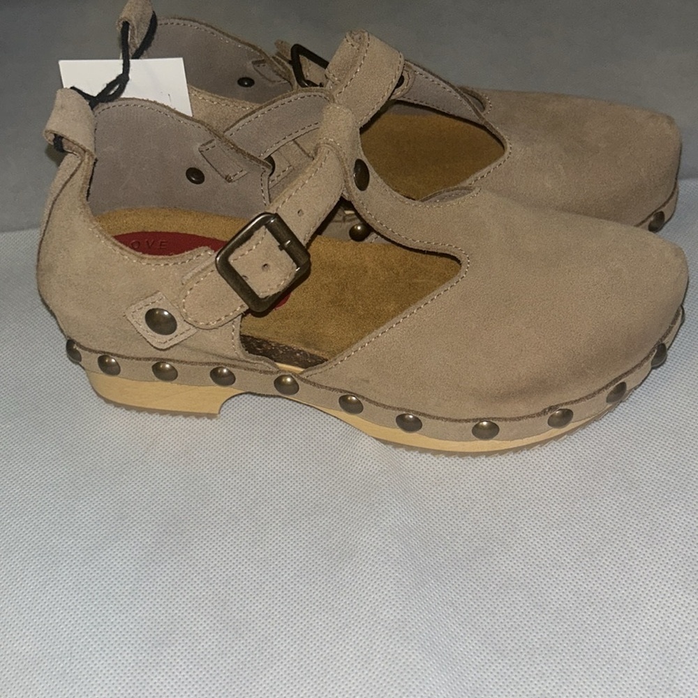 Thetis khaki leather and wood new without box made in Italy size 36